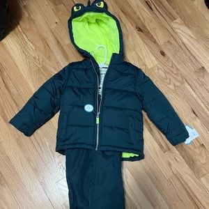 Carter’s 2 Piece Snowsuit 4T